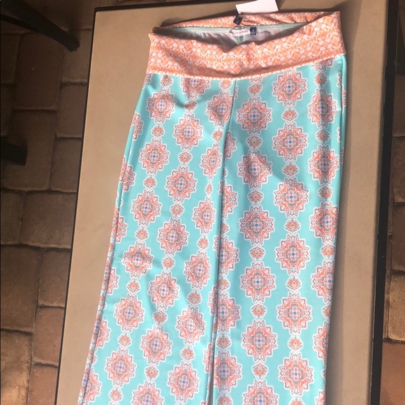 Women's Cabana Life UV 50+ Protection Beach Pants - Picture 5 of 6